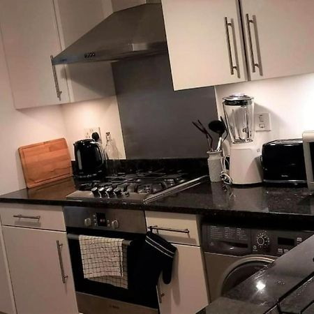 2 Bedroom Victorian Garden Flat ลอนดอน ภายนอก รูปภาพ